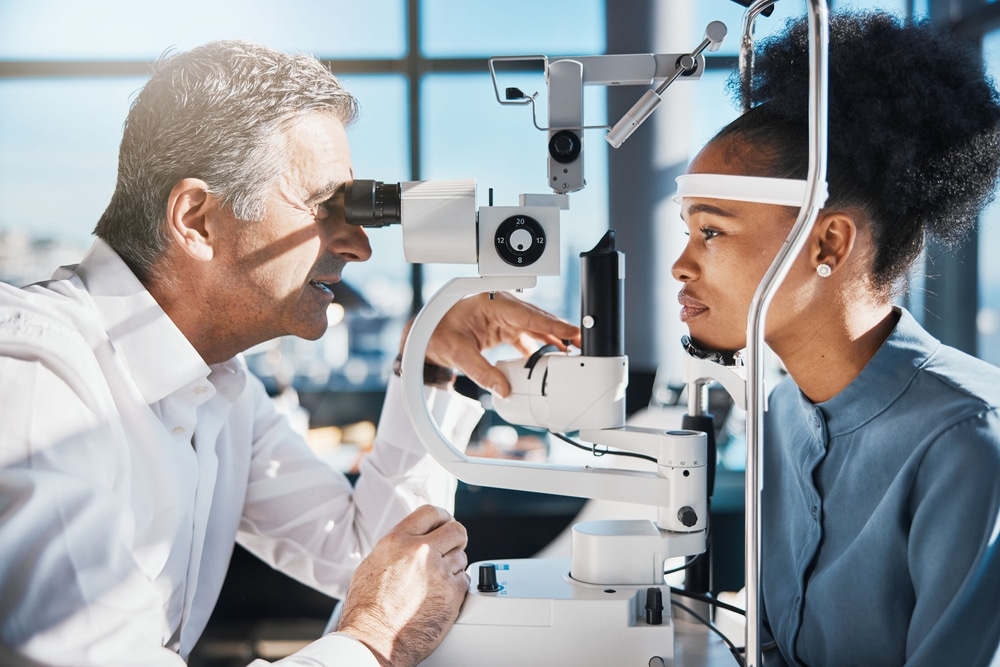 optometrist in bolton